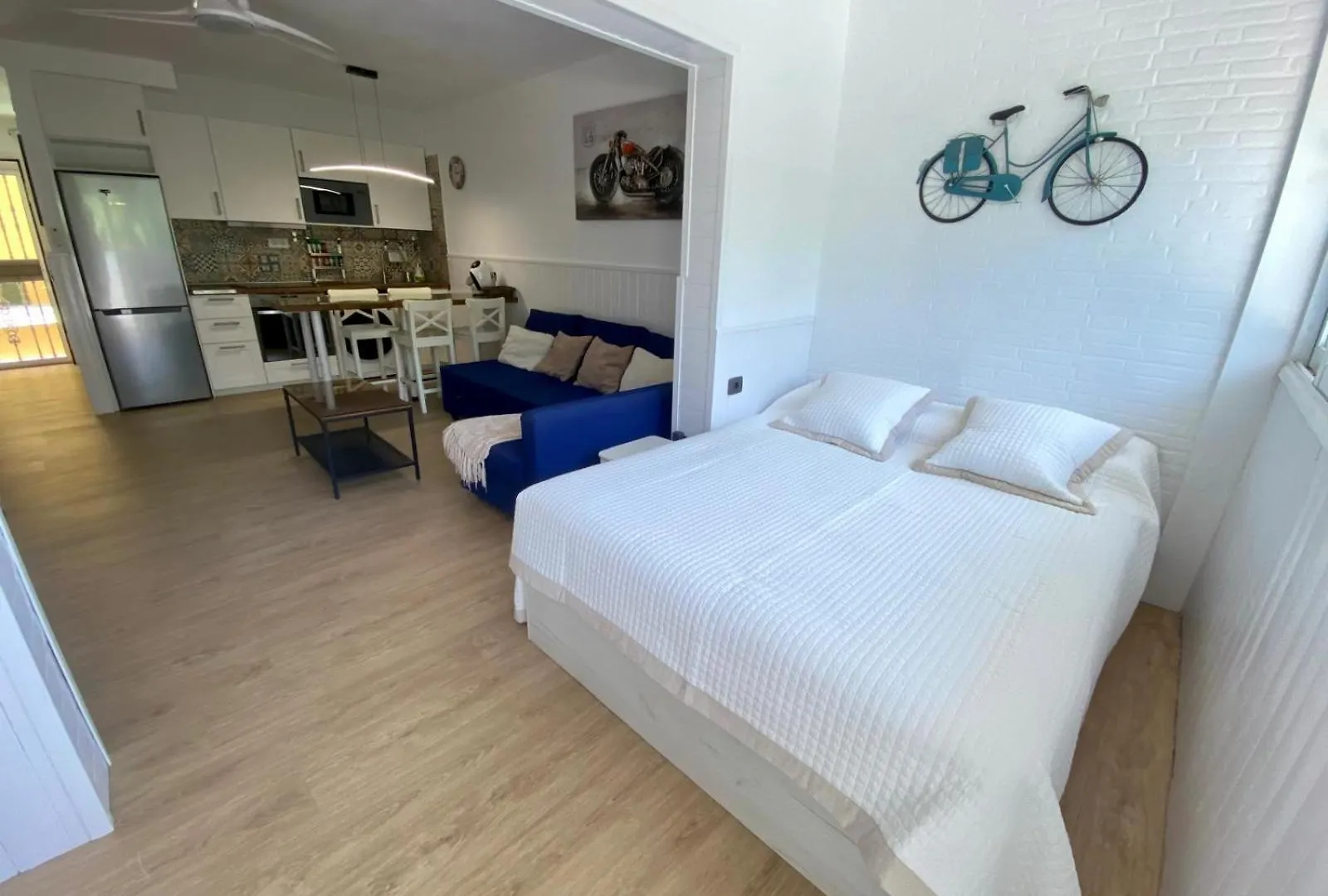 Loft Playa Torviscas,Garaje Gratis , Recien Reformado Costa Adeje (Tenerife)